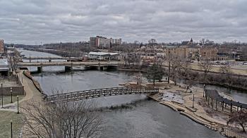 Weather camera view of City of Elgin.