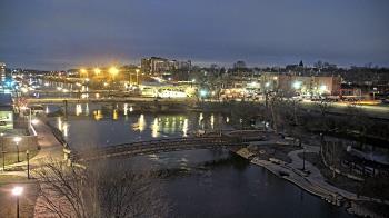 Weather camera view of City of Elgin.