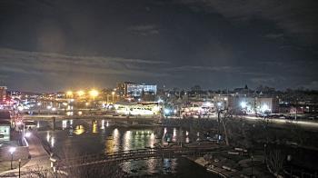 Weather camera view of City of Elgin.