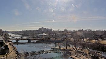 Weather camera view of City of Elgin.