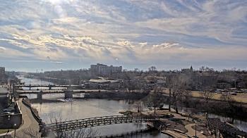 Weather camera view of City of Elgin.