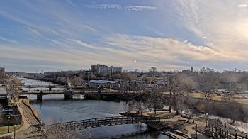 Weather camera view of City of Elgin.