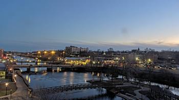 Weather camera view of City of Elgin.