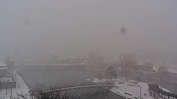 Weather camera view of City of Elgin.