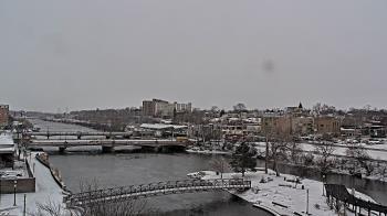 Weather camera view of City of Elgin.