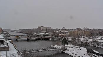 Weather camera view of City of Elgin.