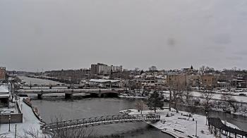 Weather camera view of City of Elgin.