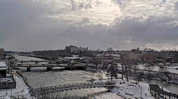 Weather camera view of City of Elgin.