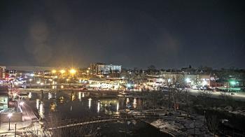 Weather camera view of City of Elgin.