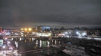 Weather camera view of City of Elgin.