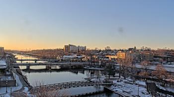 Weather camera view of City of Elgin.