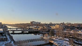 Weather camera view of City of Elgin.