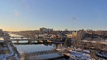 Weather camera view of City of Elgin.