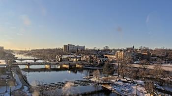 Weather camera view of City of Elgin.