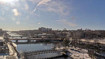 Weather camera view of City of Elgin.