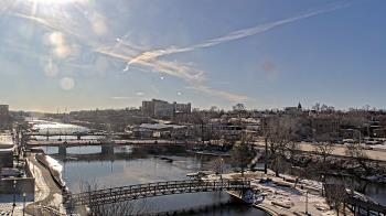 Weather camera view of City of Elgin.