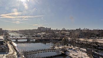 Weather camera view of City of Elgin.