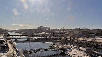 Weather camera view of City of Elgin.