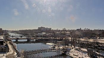 Weather camera view of City of Elgin.