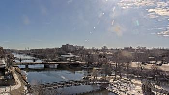 Weather camera view of City of Elgin.