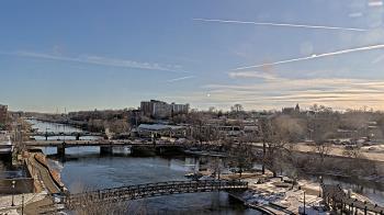 Weather camera view of City of Elgin.