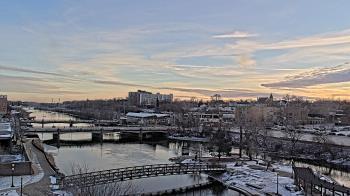 Weather camera view of City of Elgin.