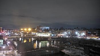 Weather camera view of City of Elgin.