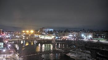 Weather camera view of City of Elgin.