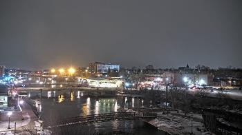 Weather camera view of City of Elgin.