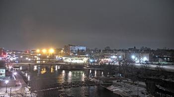 Weather camera view of City of Elgin.