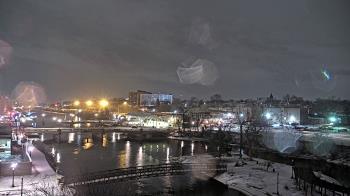 Weather camera view of City of Elgin.