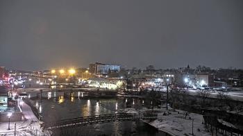 Weather camera view of City of Elgin.