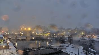 Weather camera view of City of Elgin.