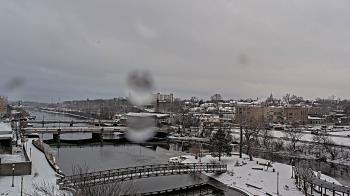 Weather camera view of City of Elgin.