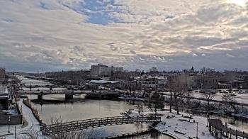 Weather camera view of City of Elgin.