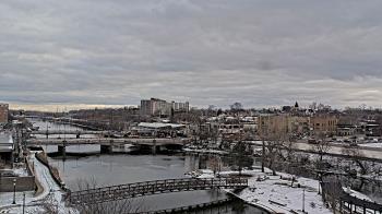 Weather camera view of City of Elgin.