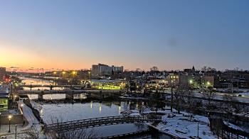 Weather camera view of City of Elgin.