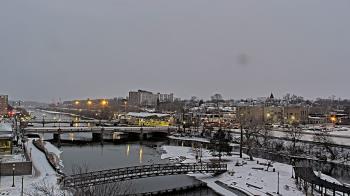 Weather camera view of City of Elgin.