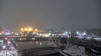 Weather camera view of City of Elgin.