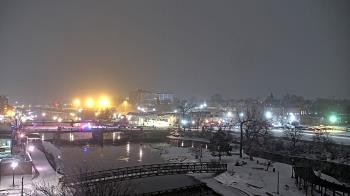 Weather camera view of City of Elgin.