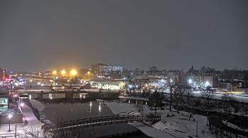 Weather camera view of City of Elgin.