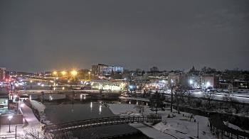 Weather camera view of City of Elgin.