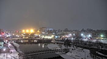 Weather camera view of City of Elgin.