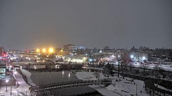 Weather camera view of City of Elgin.