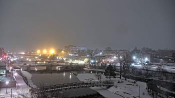 Weather camera view of City of Elgin.