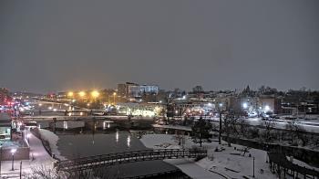 Weather camera view of City of Elgin.