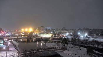 Weather camera view of City of Elgin.