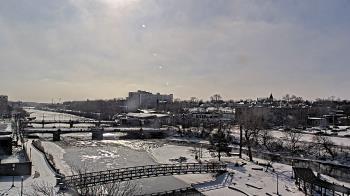 Weather camera view of City of Elgin.