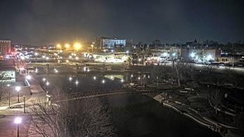 Weather camera view of City of Elgin.