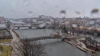 Weather camera view of City of Elgin.